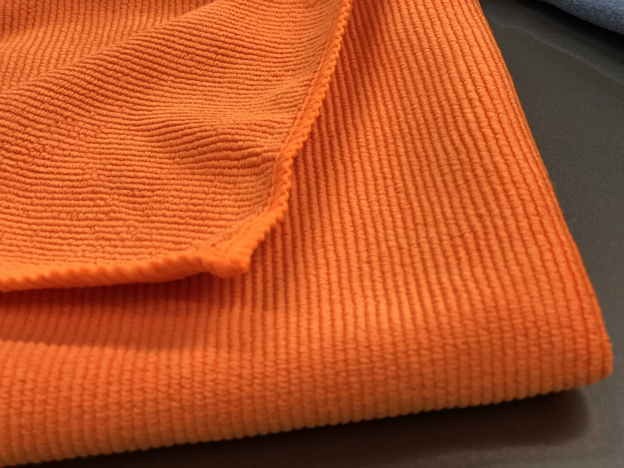 Challenger Pearly Sewn Edge Towel - Image 2