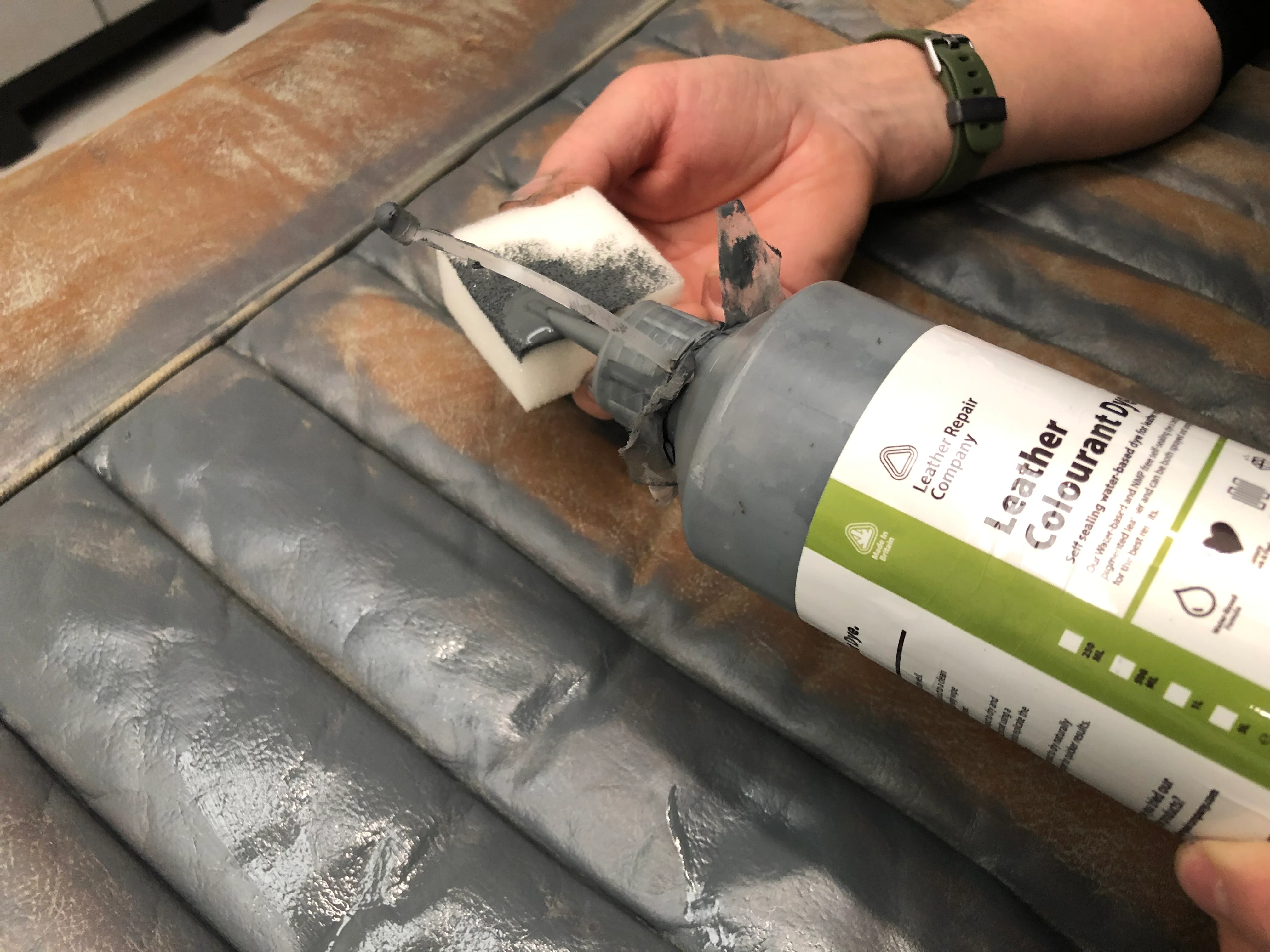 Leather & Vinyl Repair Paint Colourant Dye 5 litre LRC14 - Image 5