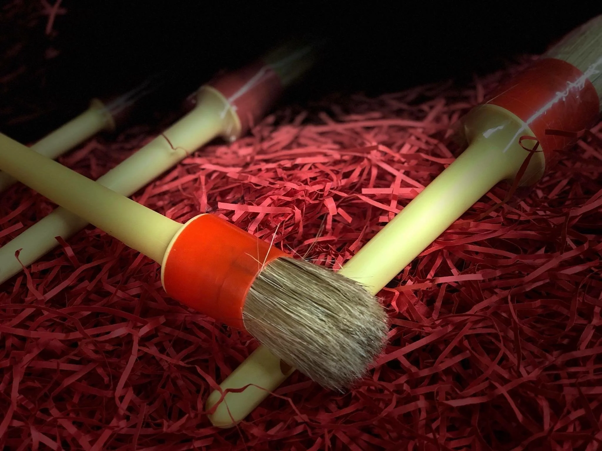Red Top Detailing Brushes - Image 3