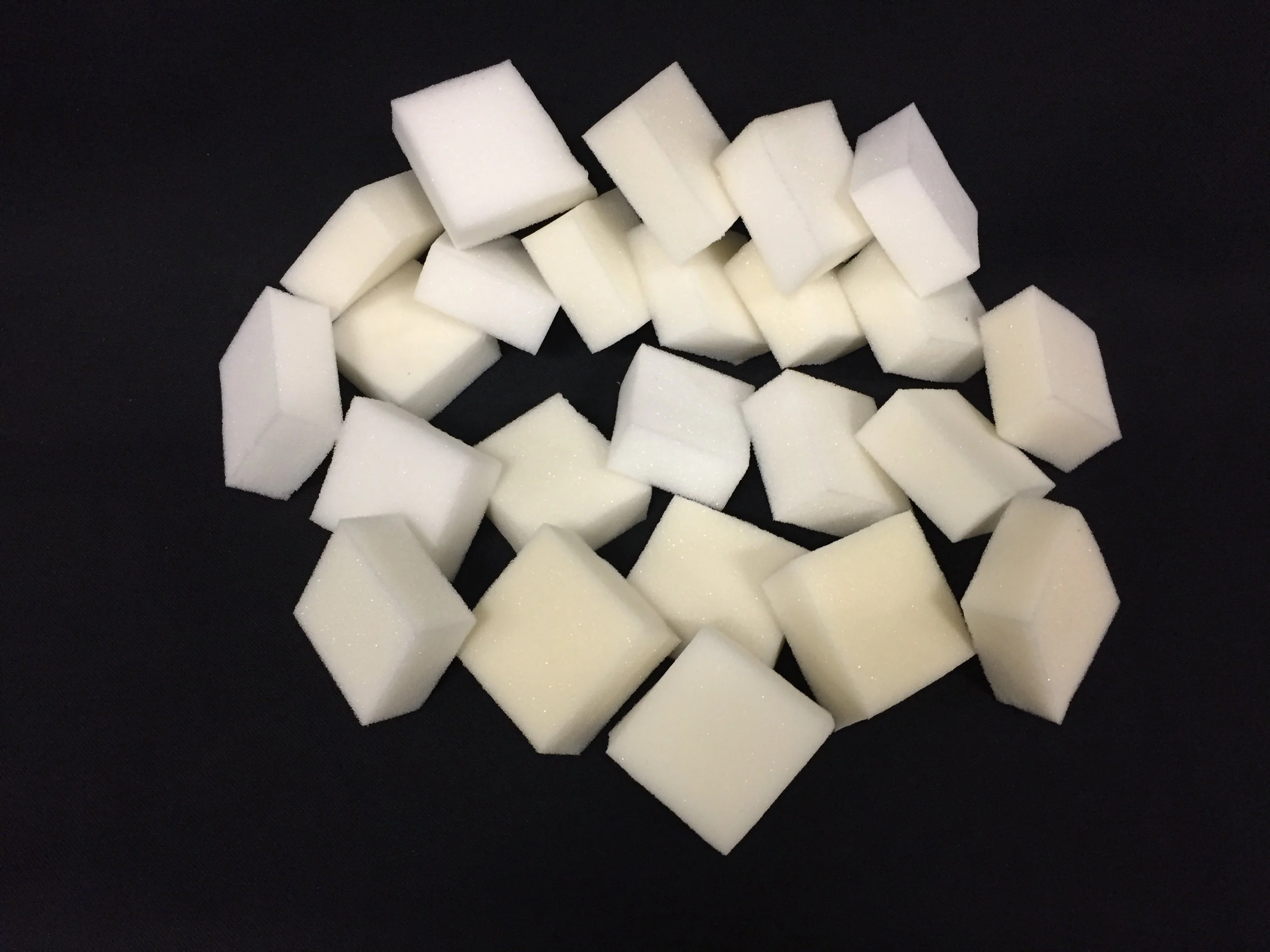 Small Sponges x 24 - (Distributor 40161090)